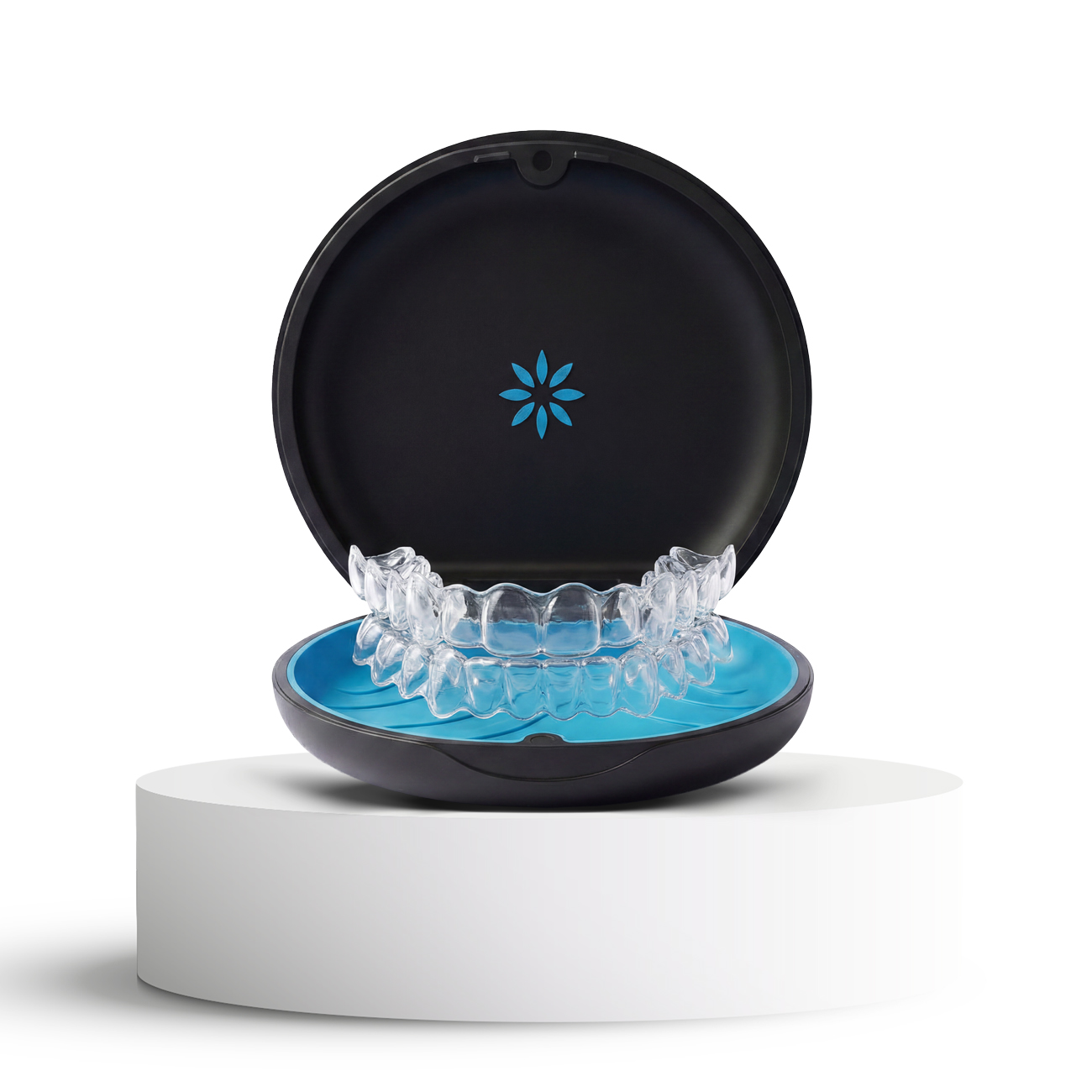 จัดฟันใส Invisalign